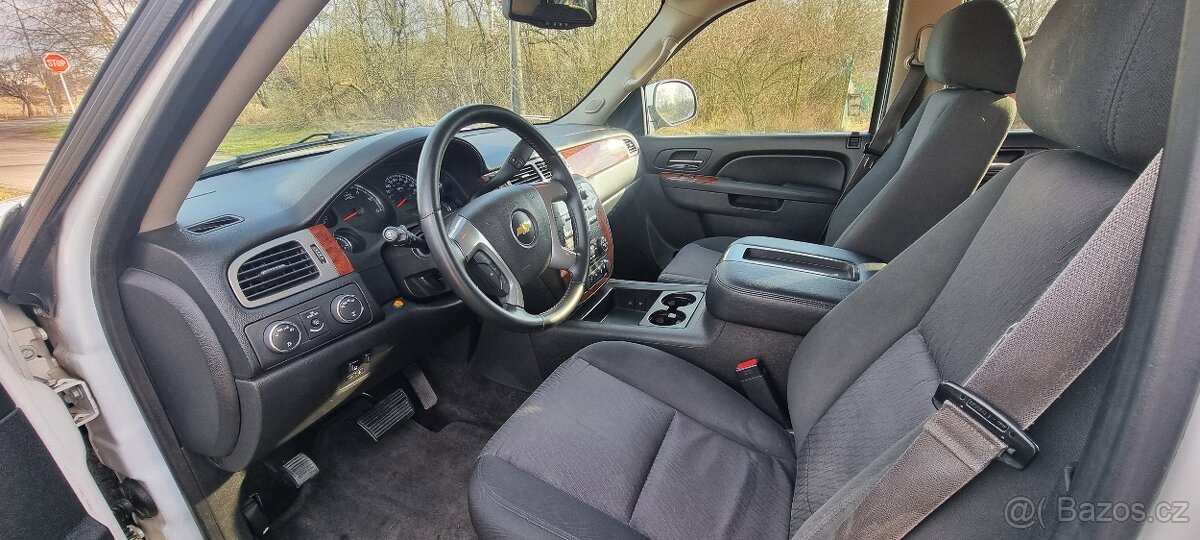 Chevrolet Suburban HD 2500 6.0 V8 4x4
