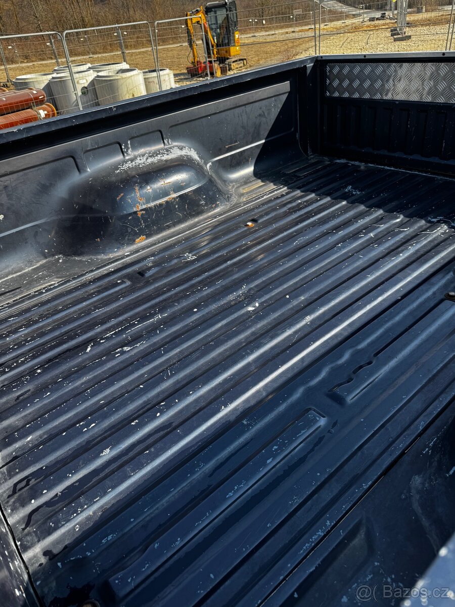 FORD F150 4x4 V8 5.0L 5q manuál rok 1989