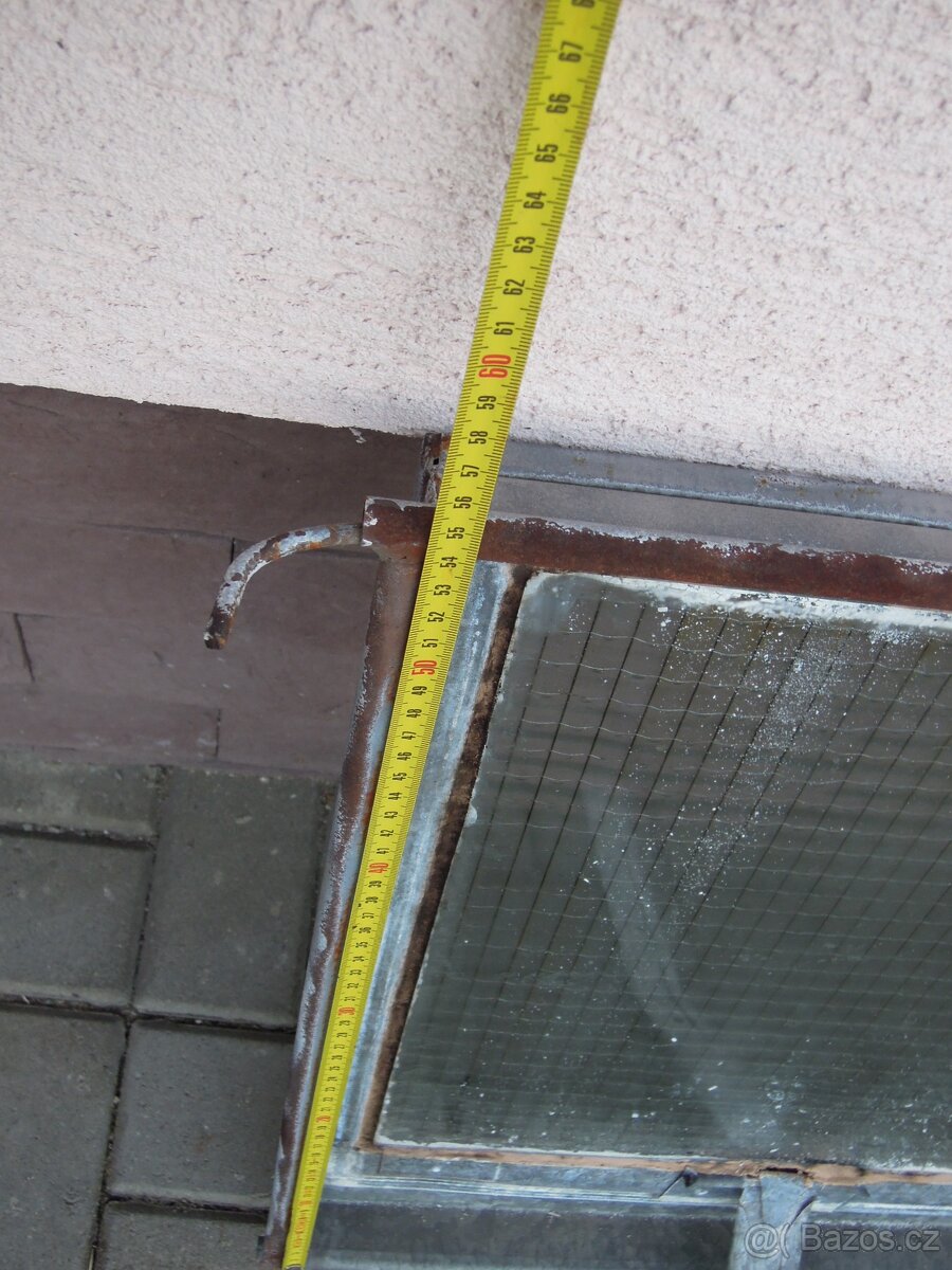 Střešní výlezové okno - výlez ke komínu - 5