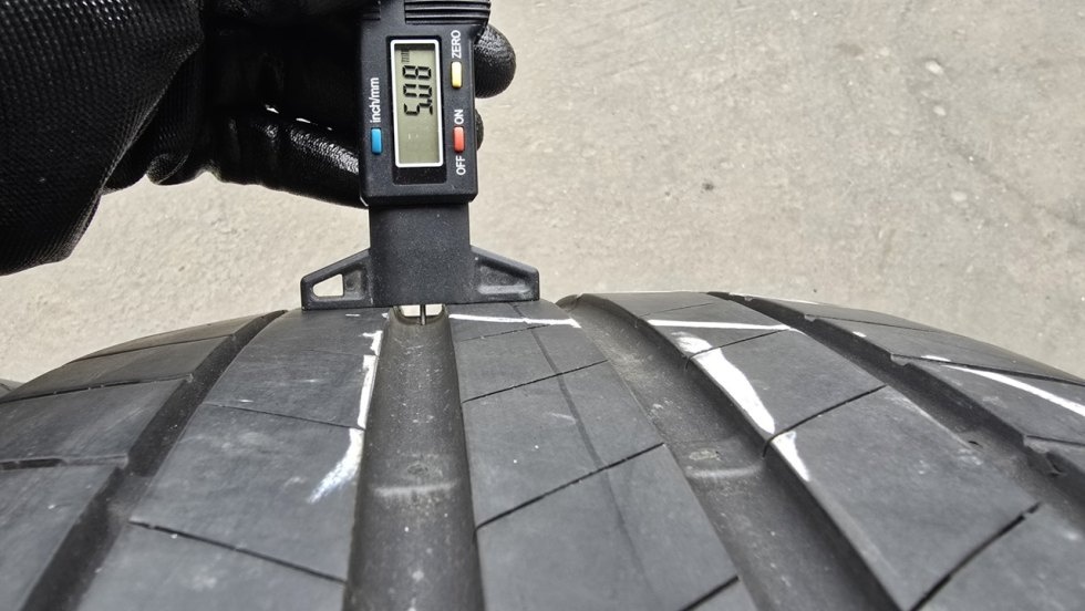 Letní pneu 245/45/19 Bridgestone - 5