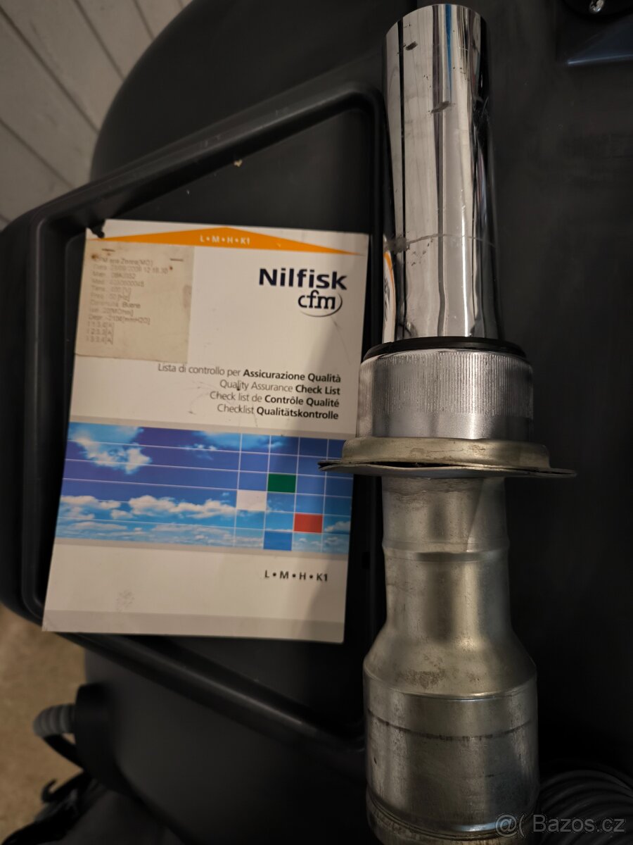 Nilfisk CTS22L průmyslový vysavač - 5