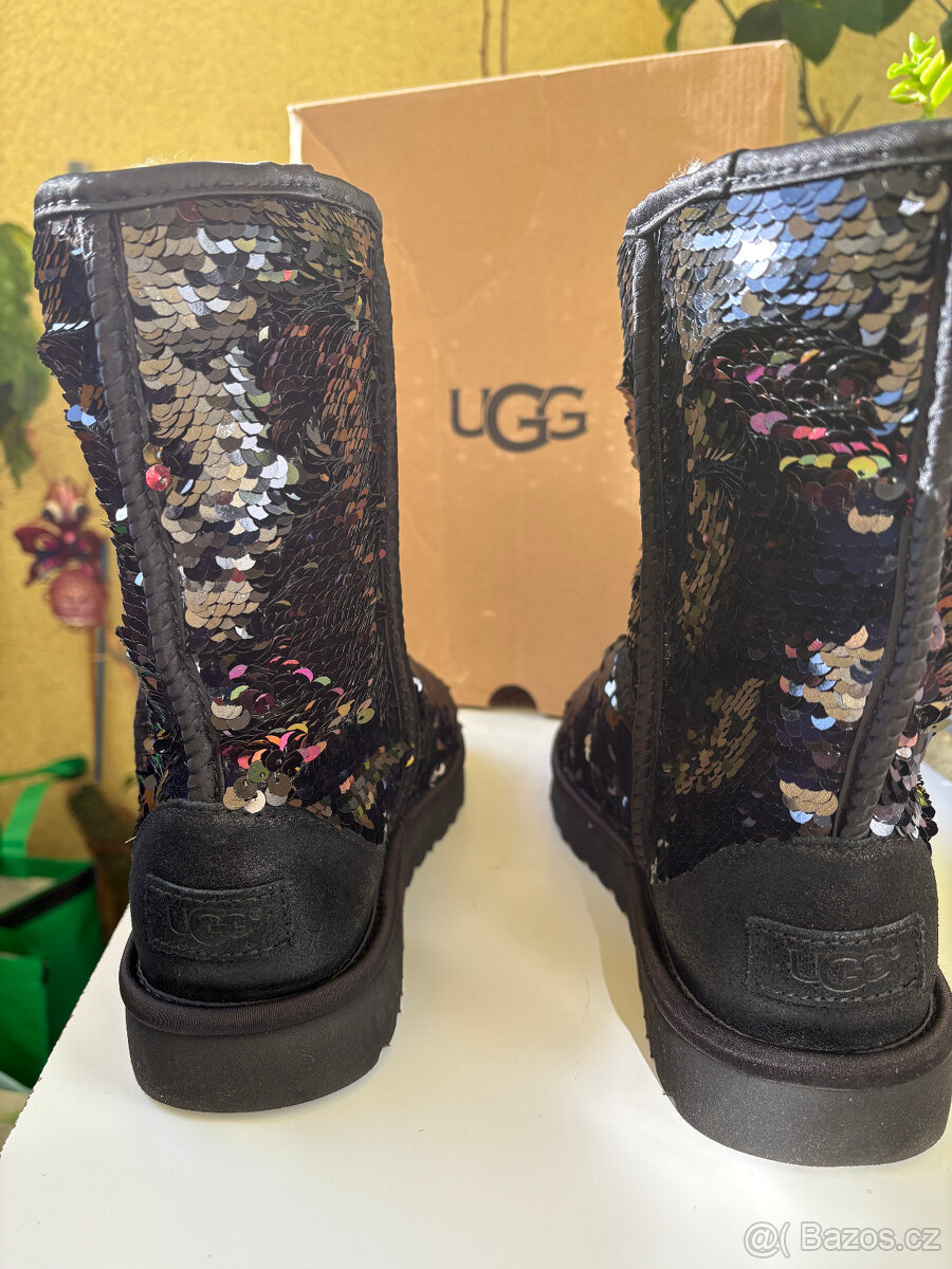 Fantastické zimní válenky zn. UGG, vel. 40 - 5