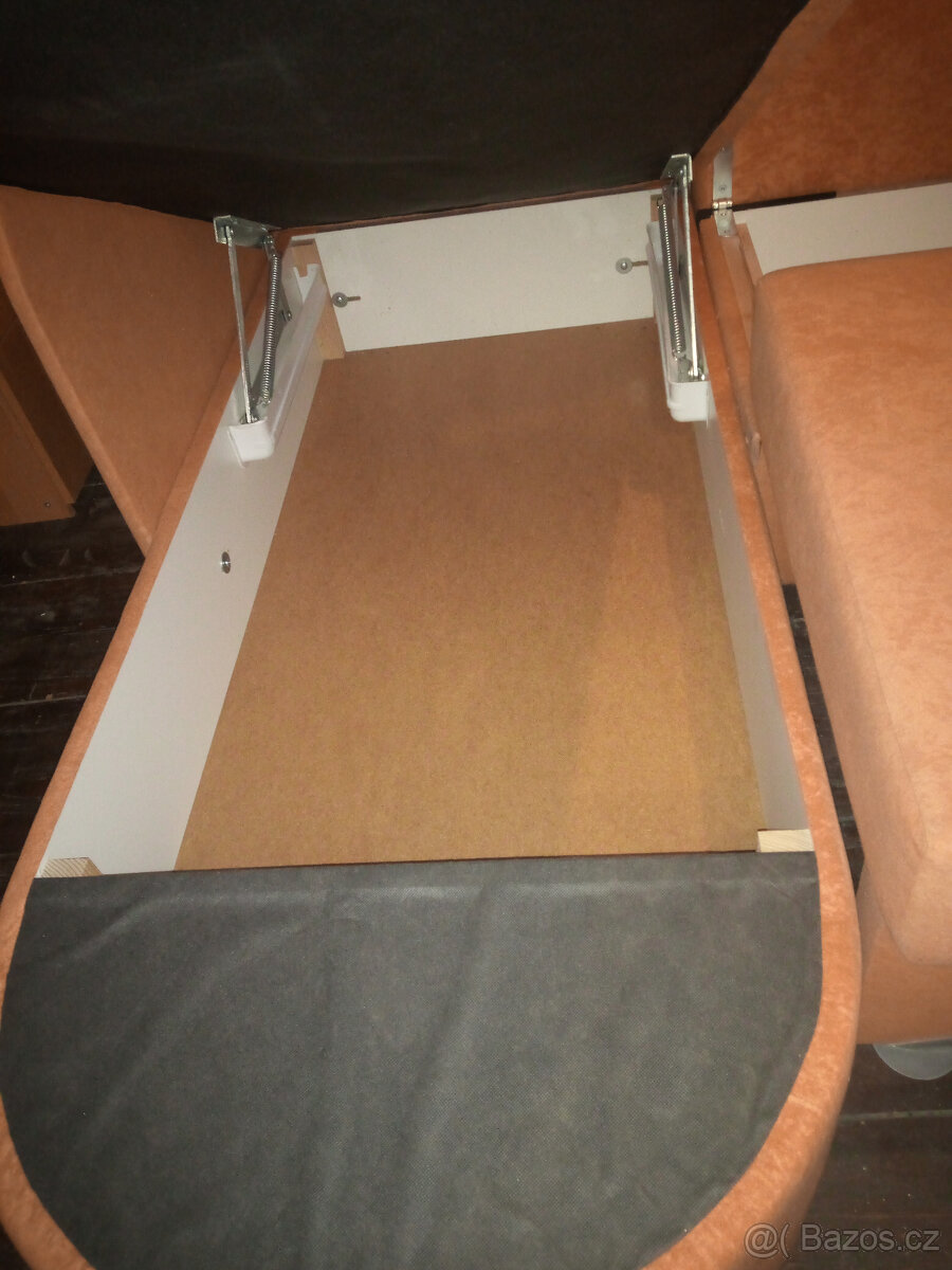 Prodám gauč ve výborném stavu. - 5