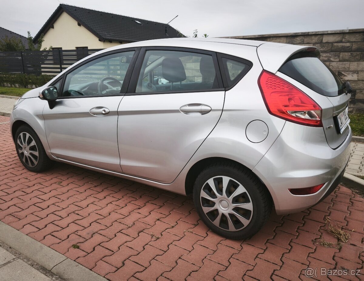 Ford Fiesta 1.4 TDCi, rok 2010, spotřeba 4.3 nafty - 5