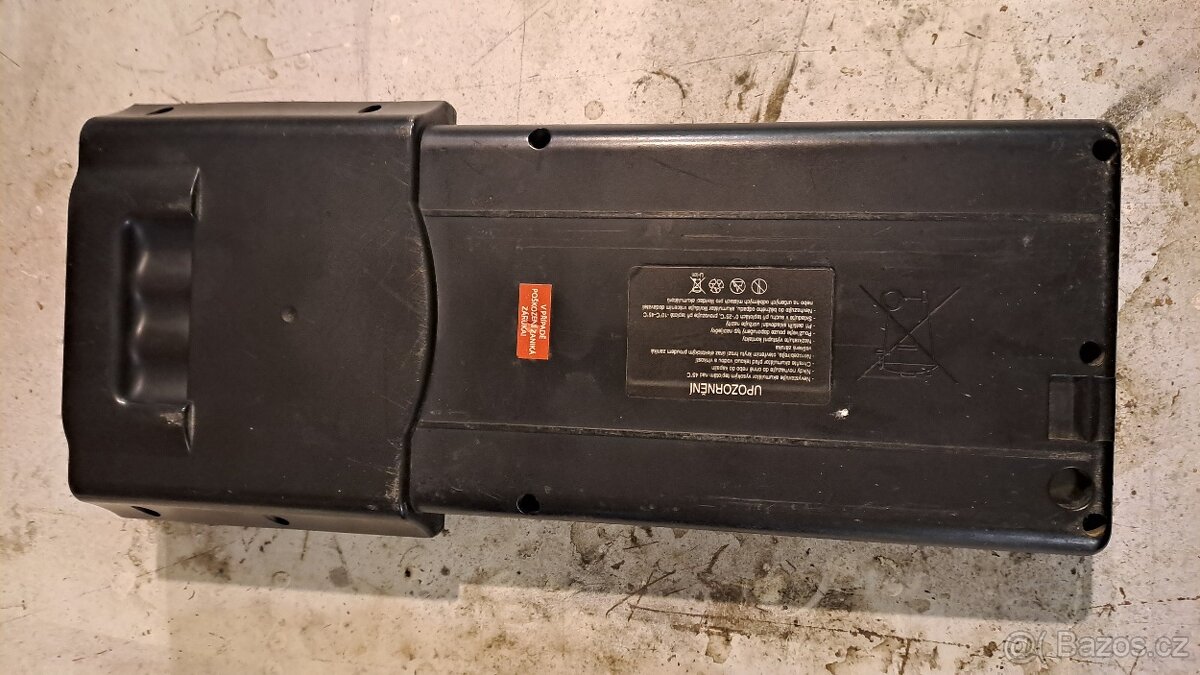 akumulátor do nosiče + nosič a nabíječka - 5