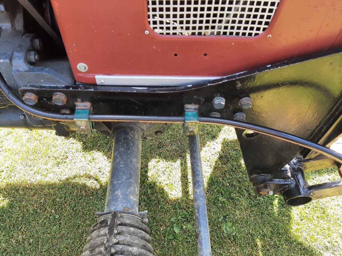 Čelní rampovač na traktor - 5