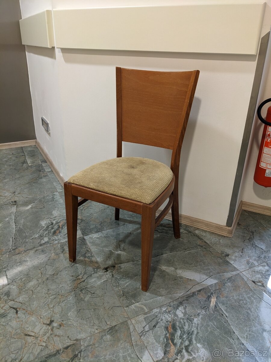 Dřevěná židle TON - 5