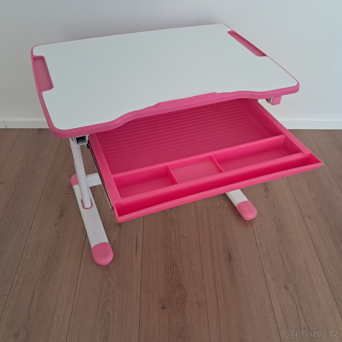 Prodám Tommi dětský psací stůl - 5
