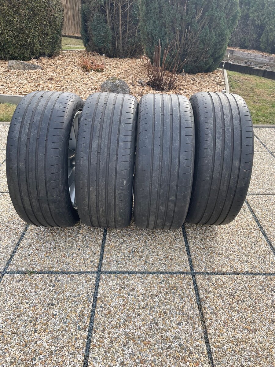 235/45 r18 - 5