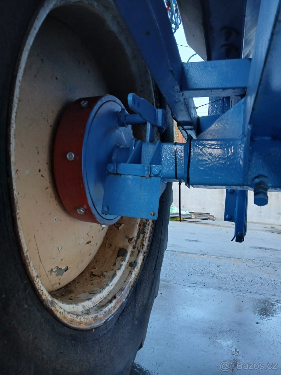 3000l Tažený postřikovač INUMA 3024 - 5