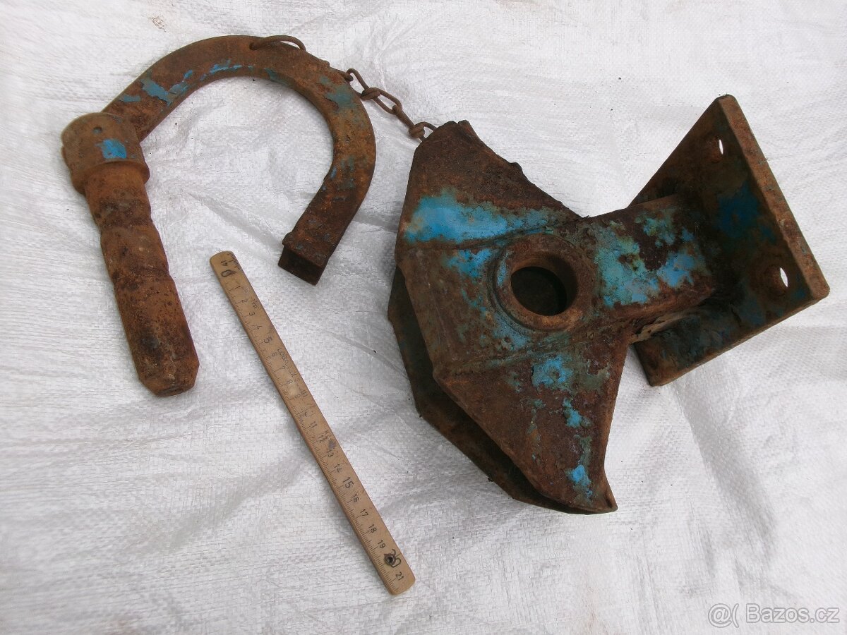 prodám díly na traktor Zetor 25. Sací potrubí se žhavící spi - 5