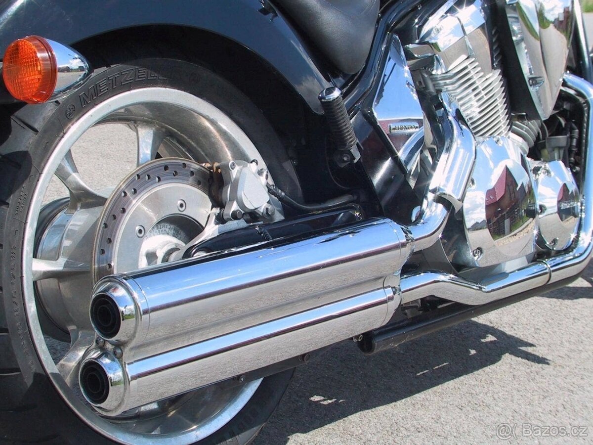 Honda VT 1300 CX - 5