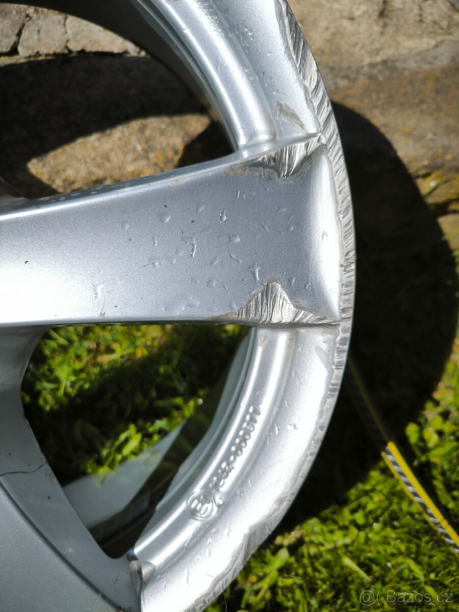 Alu disky dezent - 5