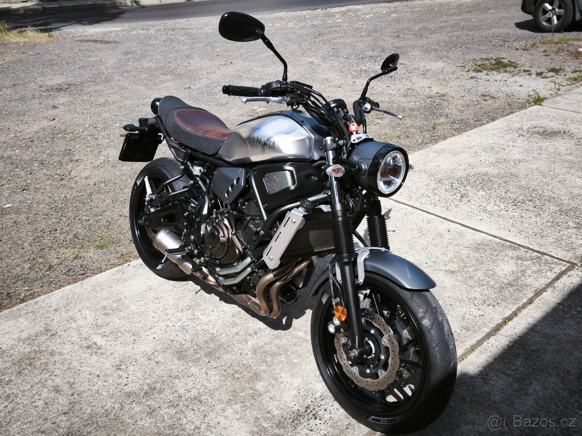 YAMAHA XSR 700 - 5