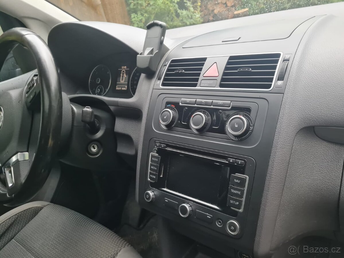 Prodám VW Touran 2.0TDi - 5