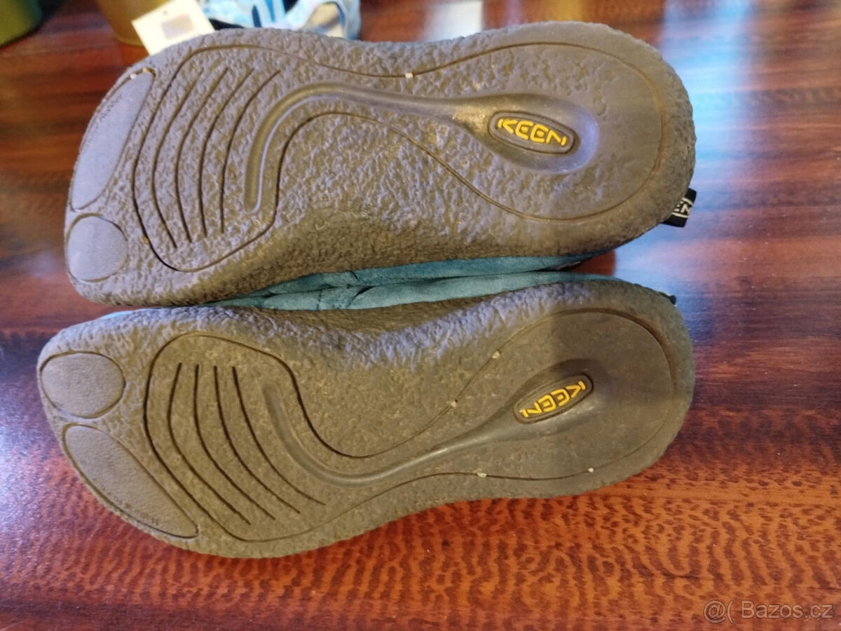 Obuv vel. 36 a 34/35 - 5