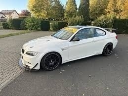 Náhradní díly z BMW E92 M3 S65B40 83.000km - 5