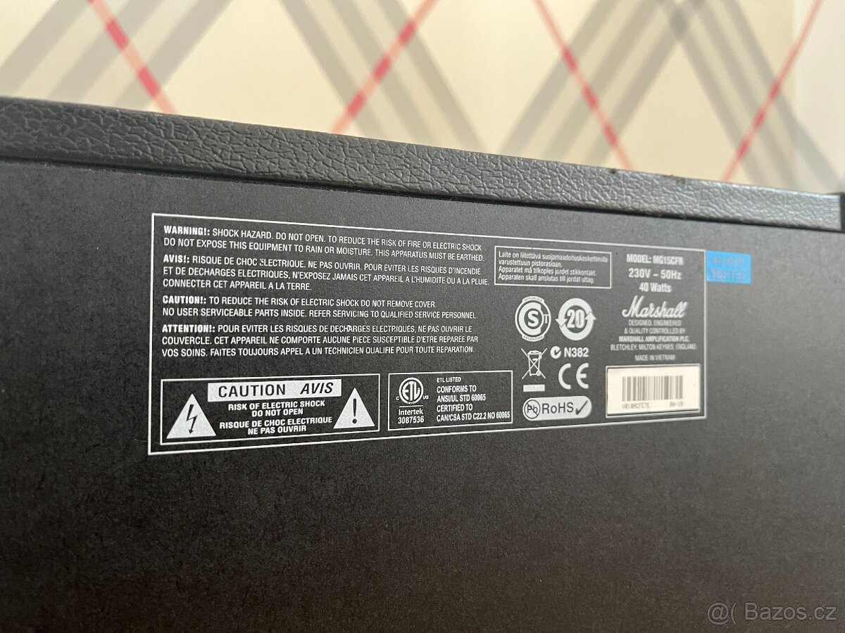 Kytarové kombo MG15R - 5