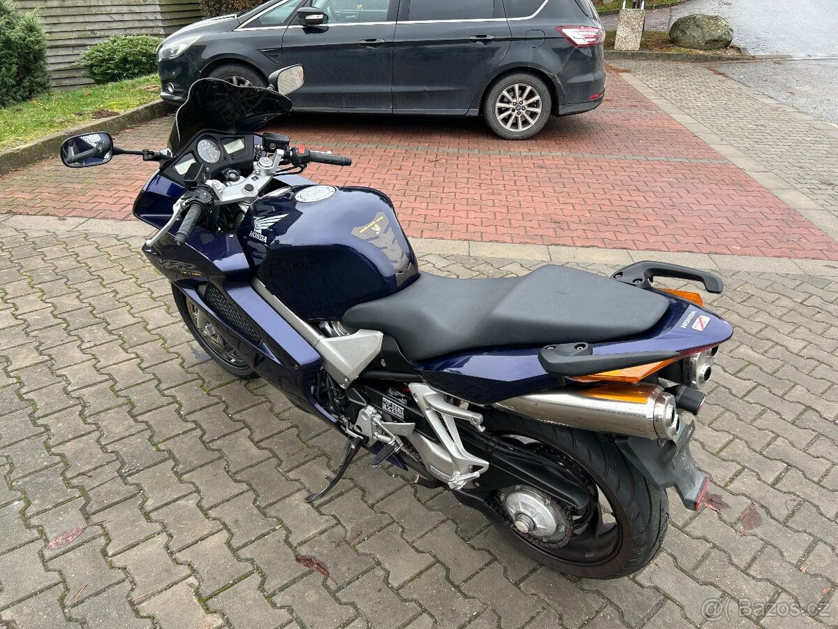 Honda VFR 800 VTEC 2002 - 5