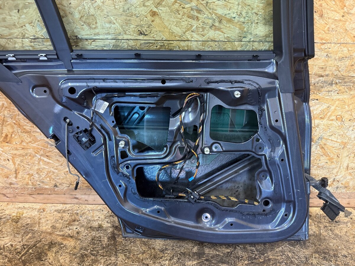 LEVÉ ZADNÍ DVEŘE BMW E91 SPARKLING GRAPHITE - 5