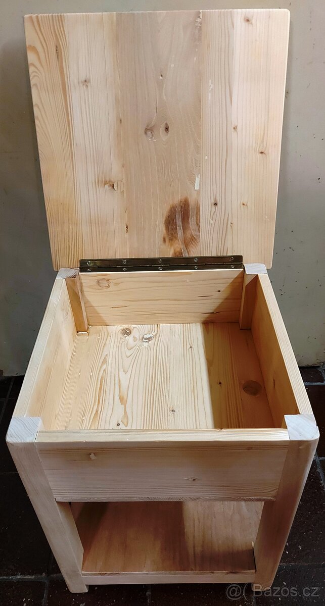 Stolička s úložným prostorem. - 5