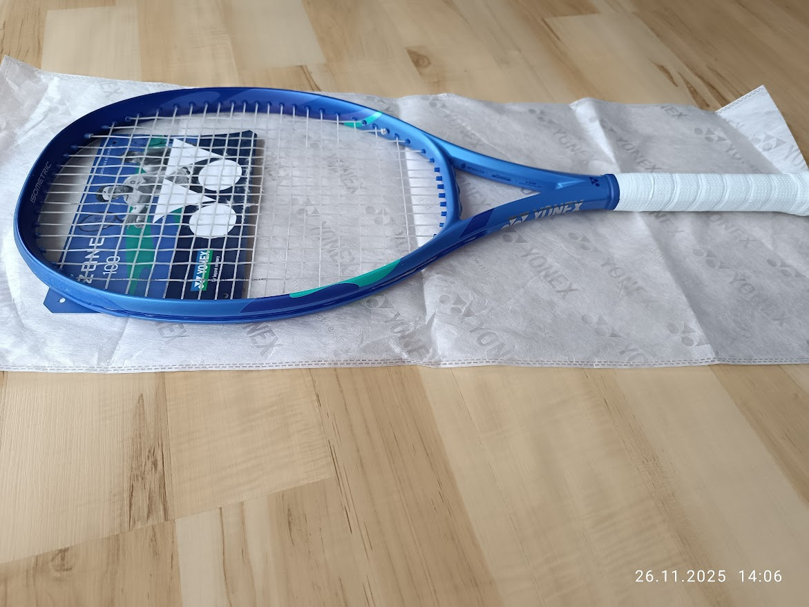 YONEX EZONE 100 - 5