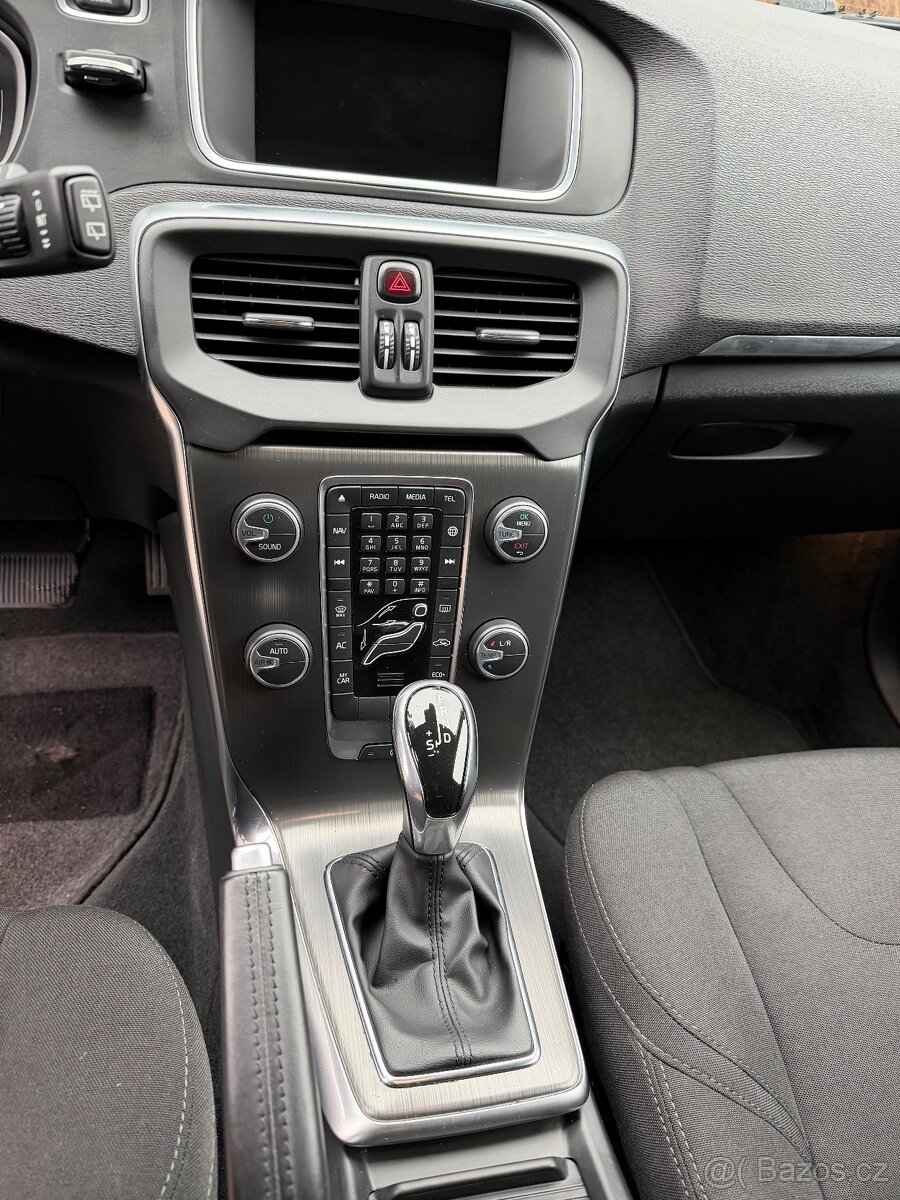 Volvo v40 automatic - 5