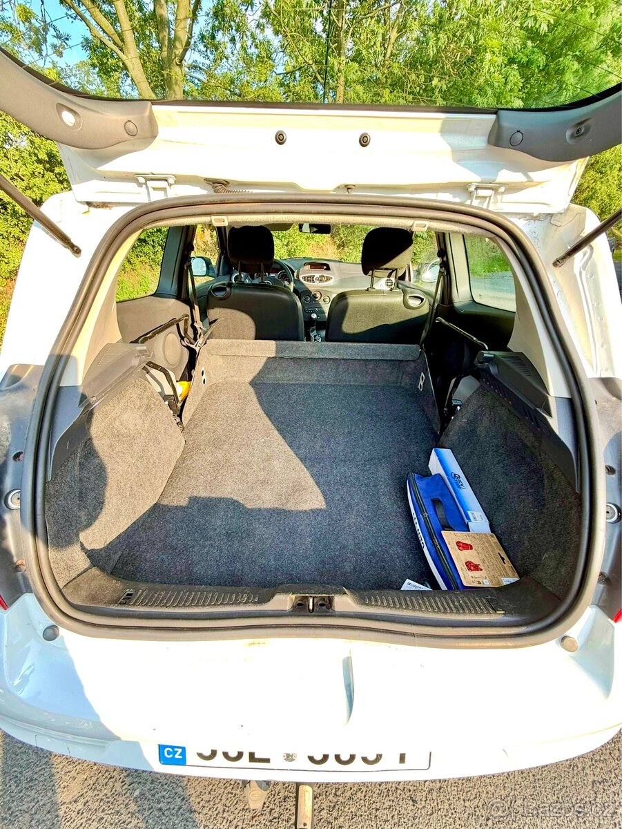 Clio III 1.5 dCi 2012 Tažné Tempomat AC - 5