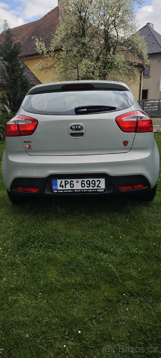Kia Rio - 5