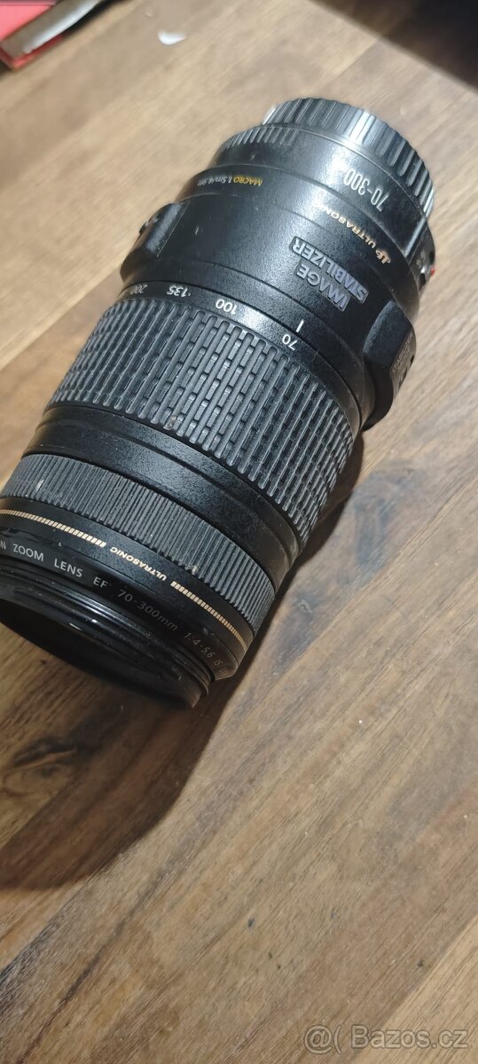 Canon EOS 550D s objektivem - 5