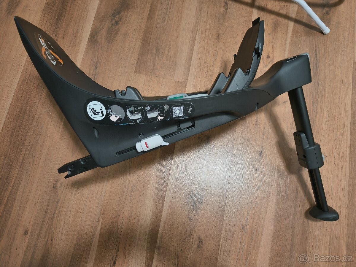 Cybex Cloud Z i-size + základna - 5