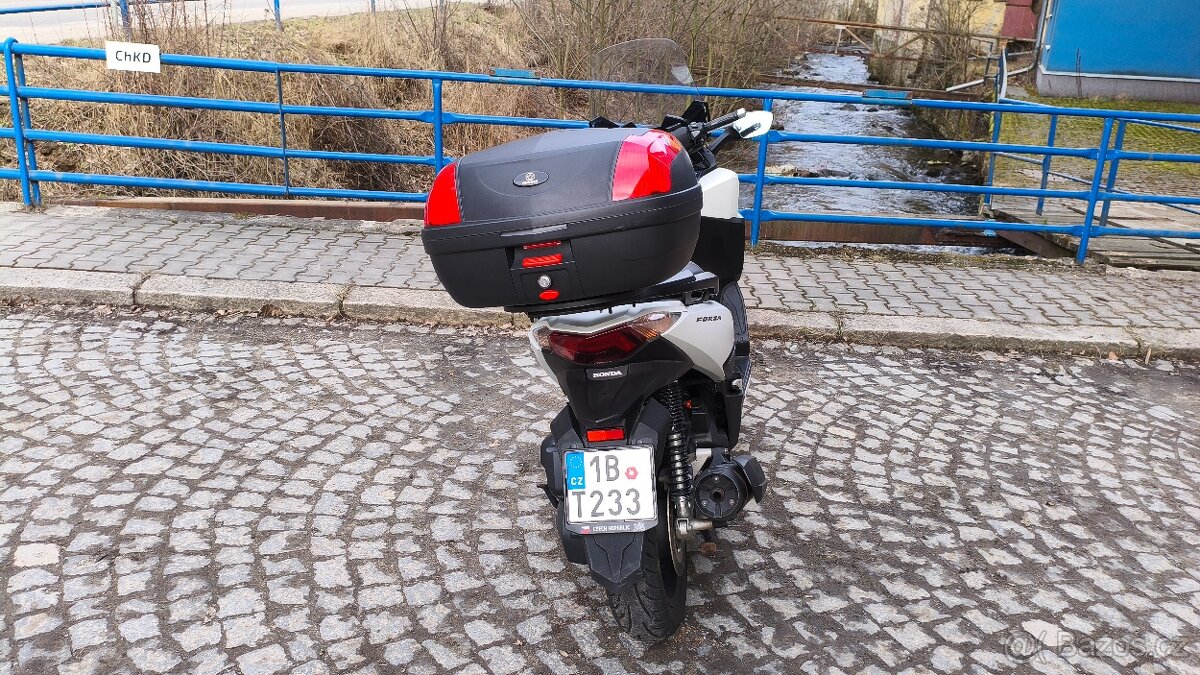 Honda Forza 125 - 5