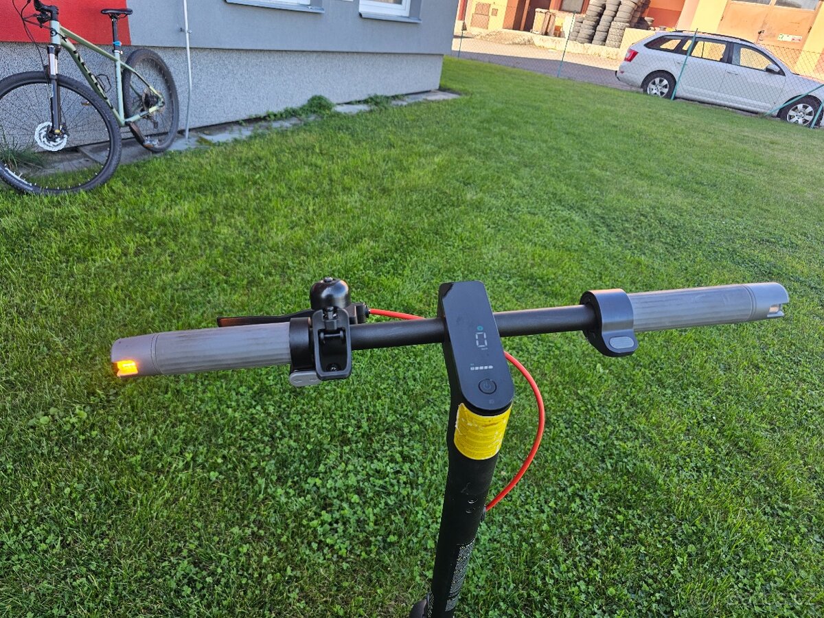 Xiaomi Electric Scooter 4 Pro (2nd gen) - 5