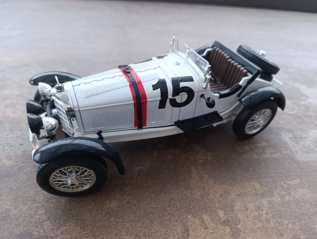 modely autíček 1:18 - 5