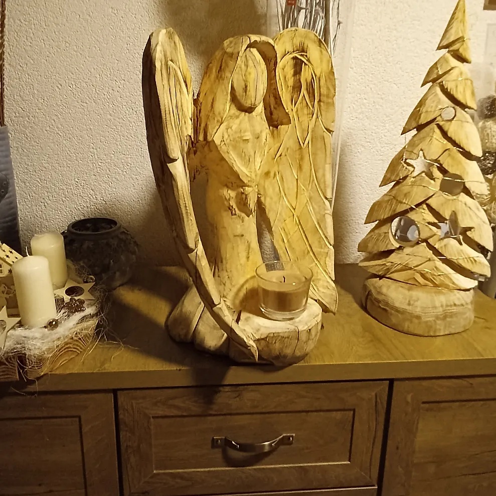 Svícen anděl motorovou pilou - 5