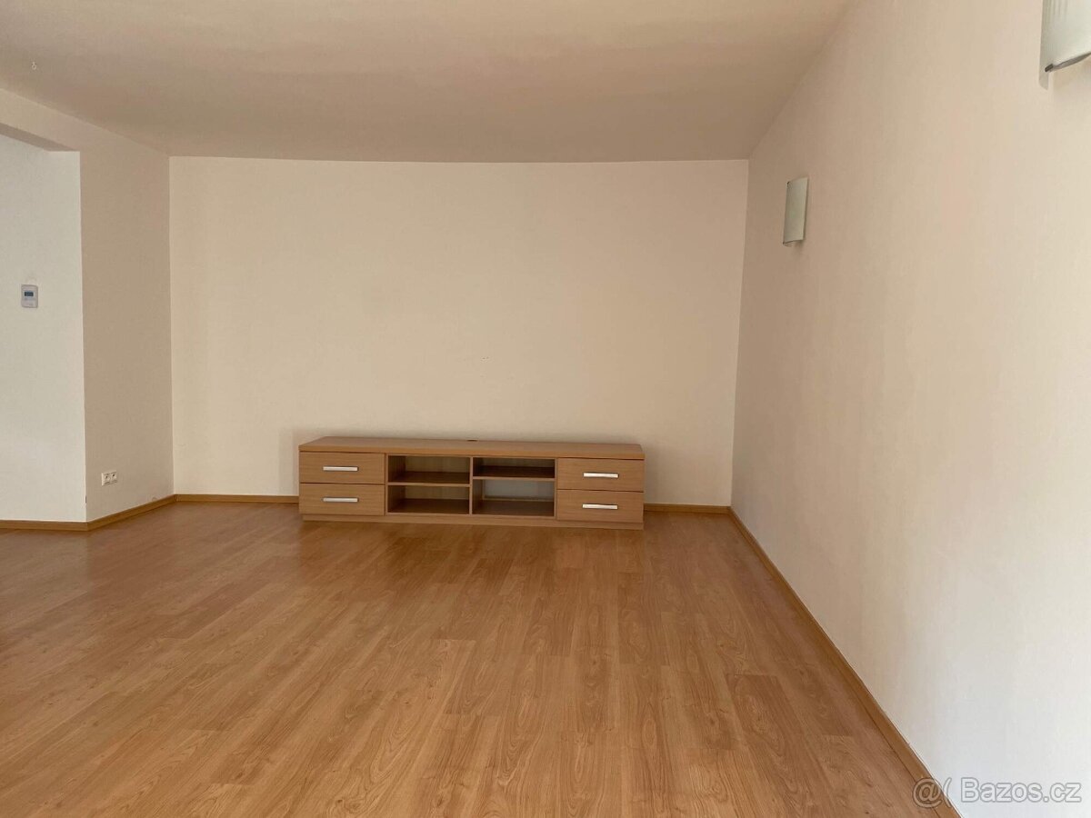 PRON. 5+KK Milešovic - 5