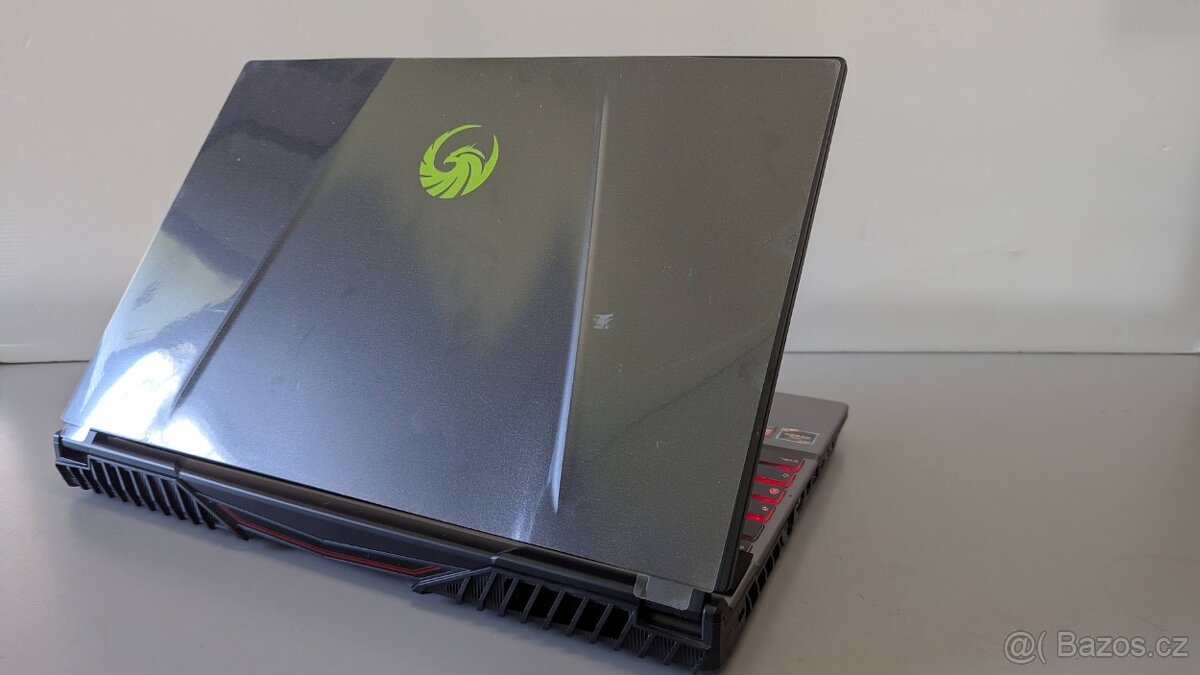 LINUX MSI Alpha 15 144Hz, Ryzen 7, 16/512GB, Radeon 5500M - 5