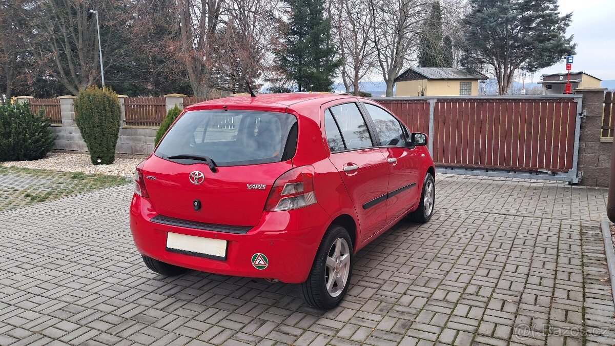 Toyota Yaris, 1.0i / Plný Servis Toyota - 5