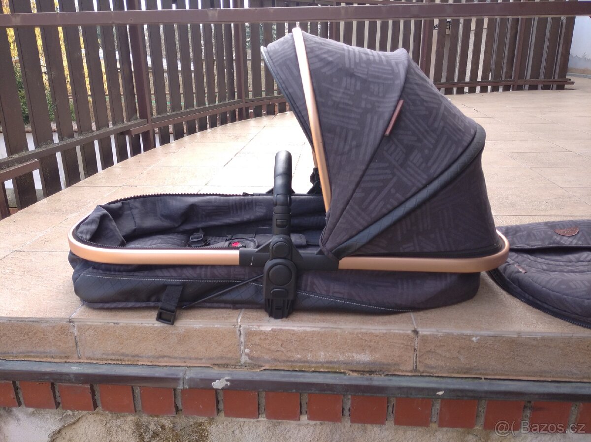 Použitý kočárek výborný stav - 5