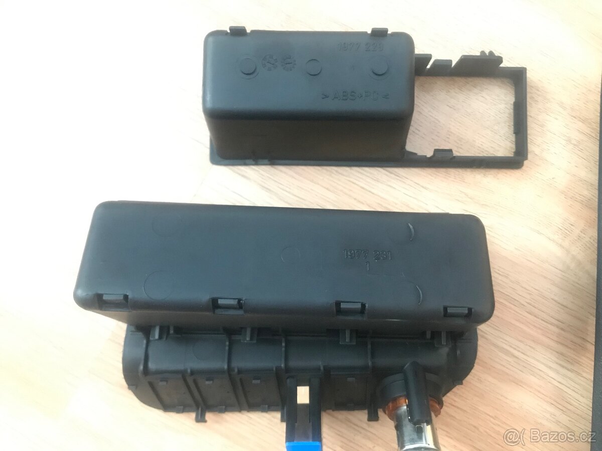 Přední prostřední uložený prostor BMW E36 - 5