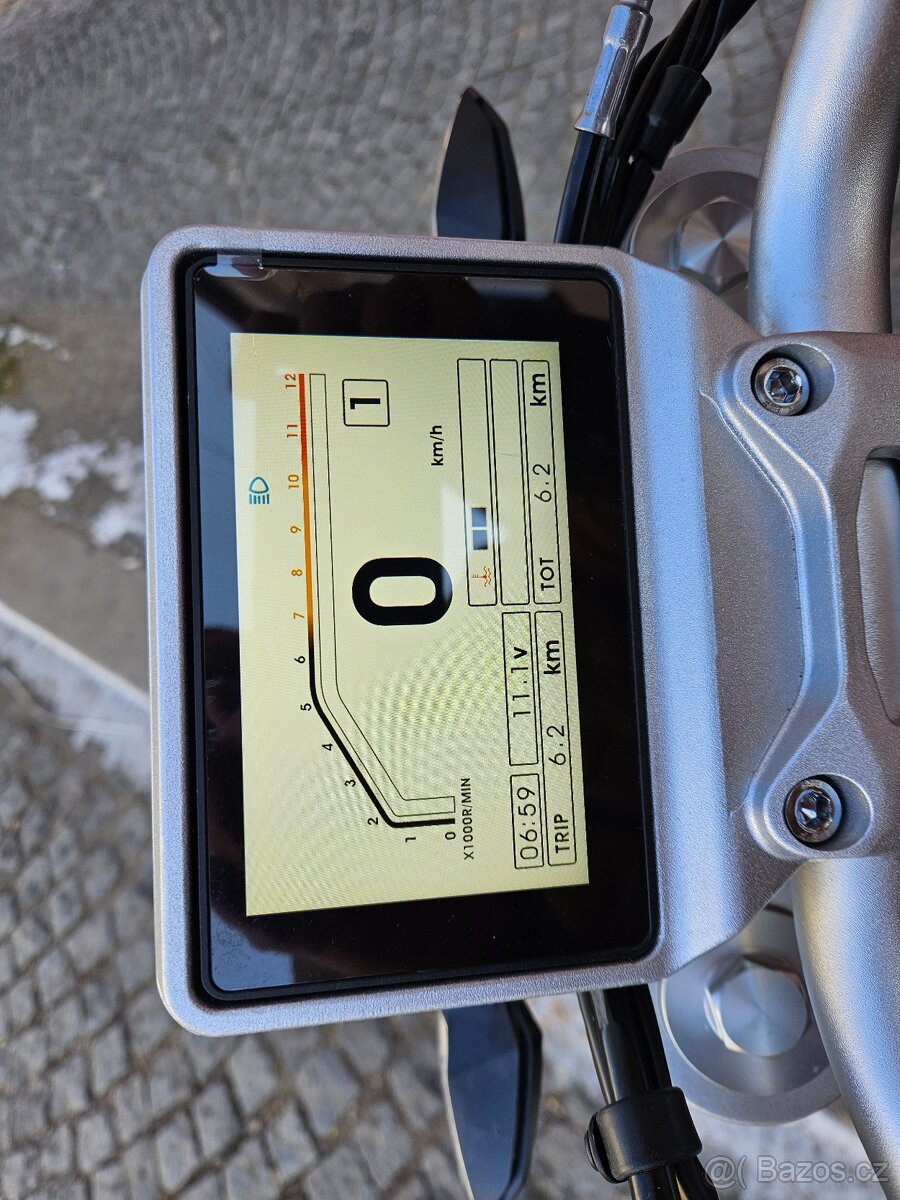 Jawa 400 Geeny - 5