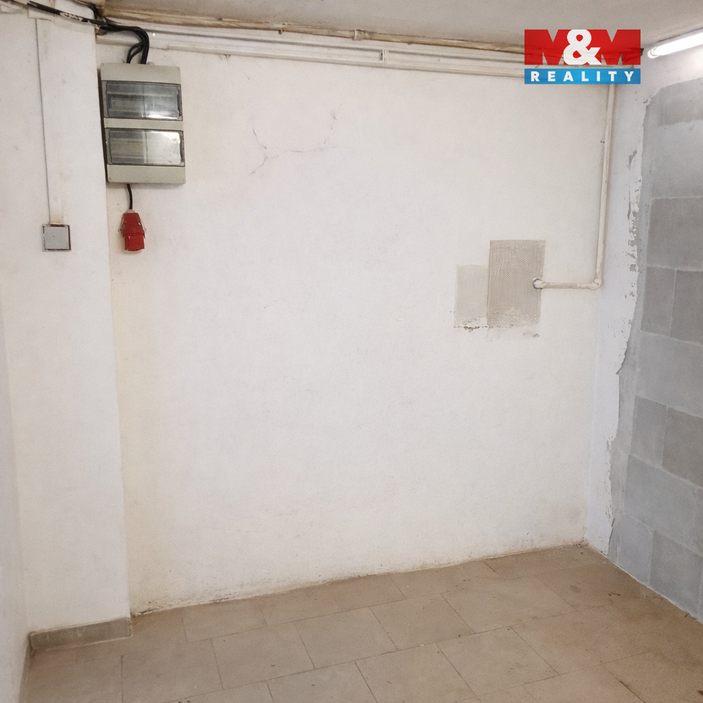 Pronájem garáže, 15 m², Kladno, ul. Bří Rybářů - 5