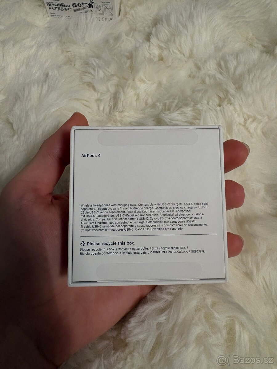 Apple Airpods 4 Bílé Sluchátka - 5