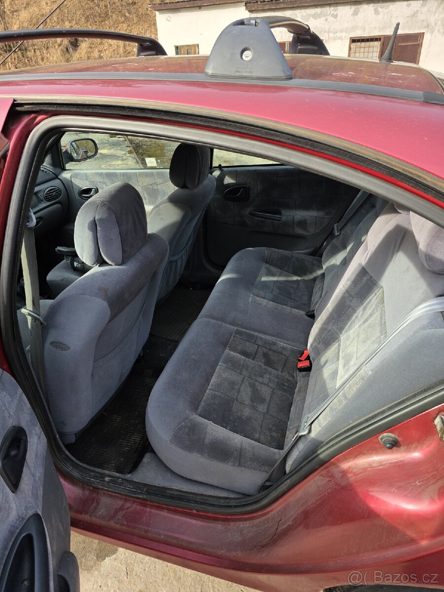 Renault Megane 1,6 - 5