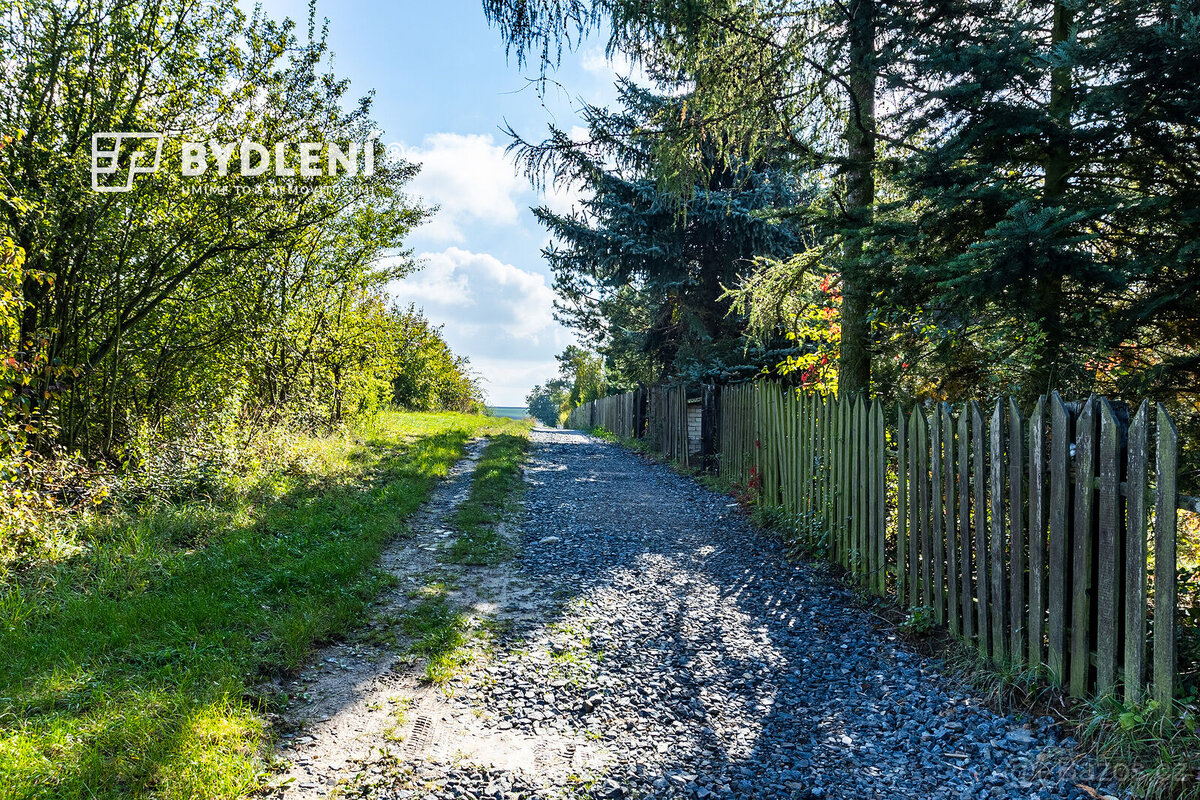 Prodej stavebního pozemku 858m² - 5