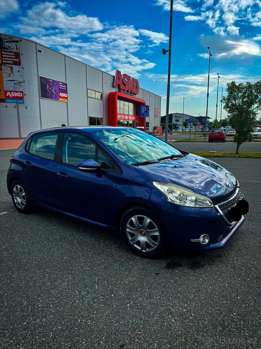 Peugeot 208 1.4 VTi, 70 kW - 5