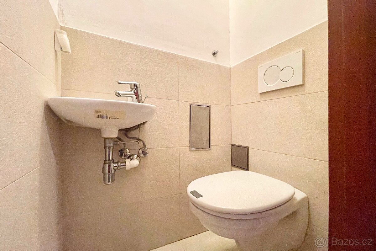 Pronájem bytu 2+kk (47m2) Českomalínská, Praha - 5