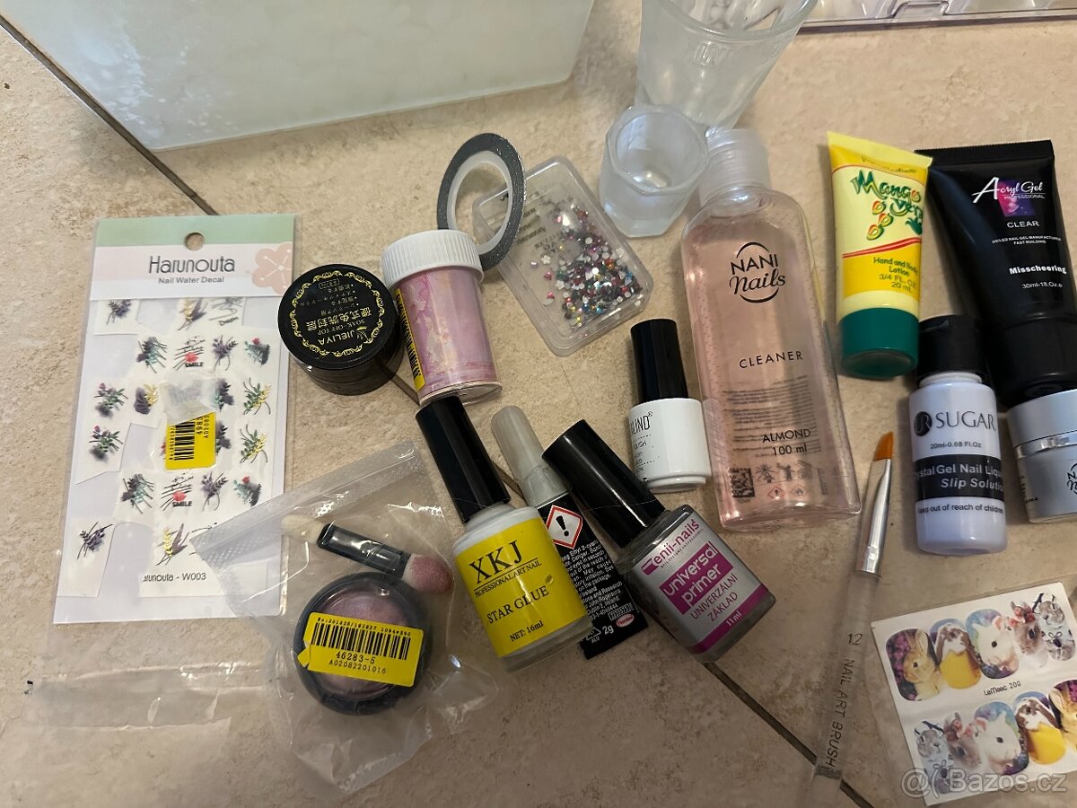 Věci na gelové nehty – gel, primer, tipy (použité) - 5