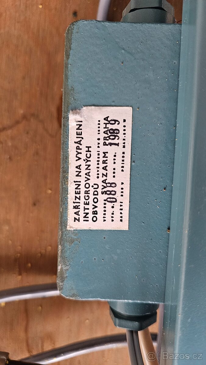 Prodám novou horkovzdušnou vyfukovačku pro vypájení IO - 5