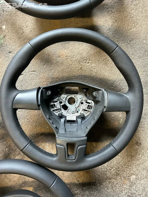 Nabízím nově renovované volanty VW T4,T5,T6 - 5